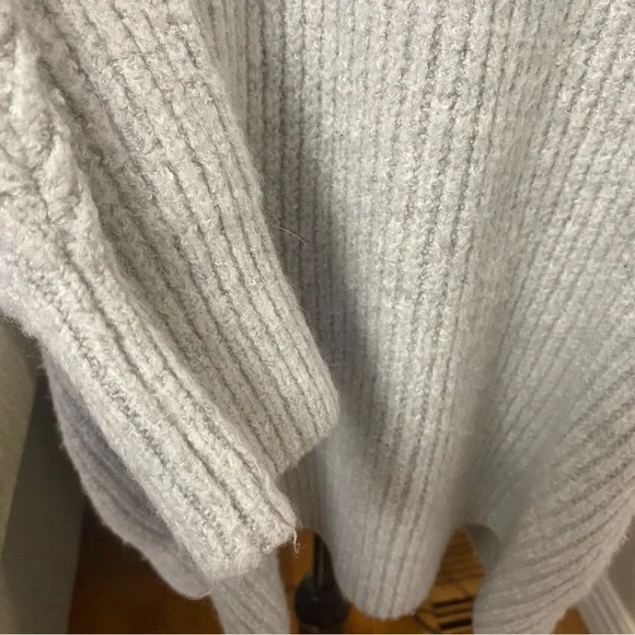 Zara size small light grey oversized chunky knit turtleneck sweater - Picture 5 of 9